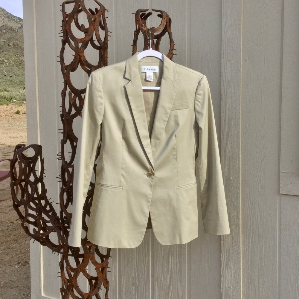 3/15 💘💘💘 Calvin Klein Blazer EUC